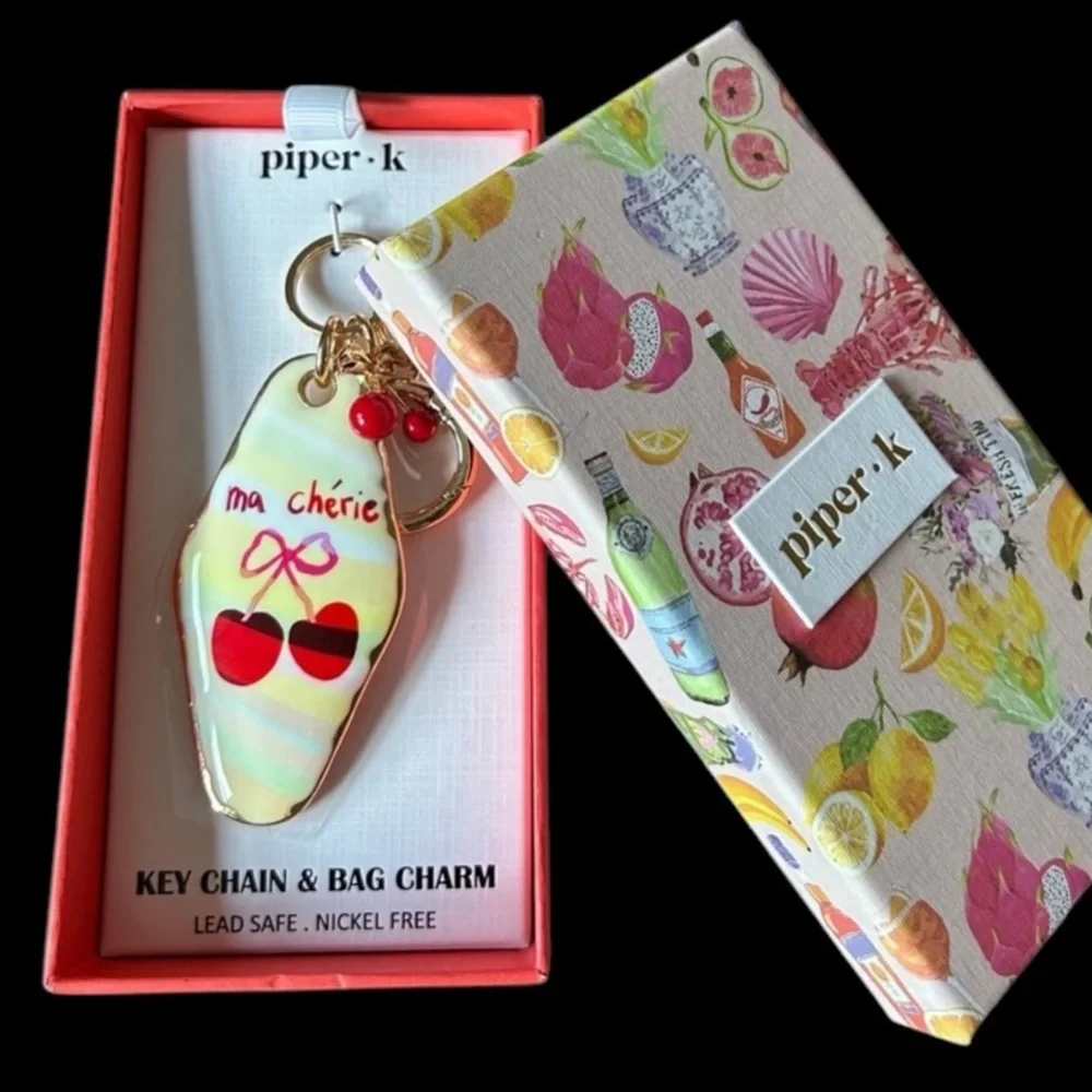 PIPER K Retro Style Motel Hotel Key Ma Chérie Cherry Keychain Bag Charm NEW NWT